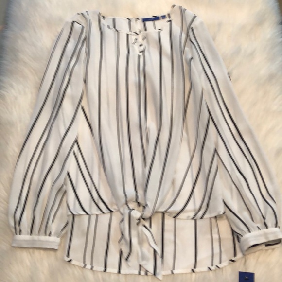 Apt.9 Women’s Keyhole top ( white/ pinstripe ) - Picture 2 of 7
